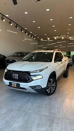 FIAT TORO 2.0 16V TURBO DIESEL VOLCANO 4WD AT9